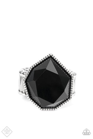 Dynamically Defaced - Black Paparazzi Fashion Fix Ring