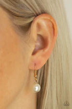 Pearl Panache - Gold Necklace - Paparazzi Accessories